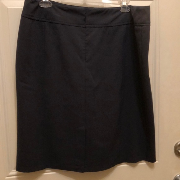New York and company stretch skirt - Picture 3 of 4